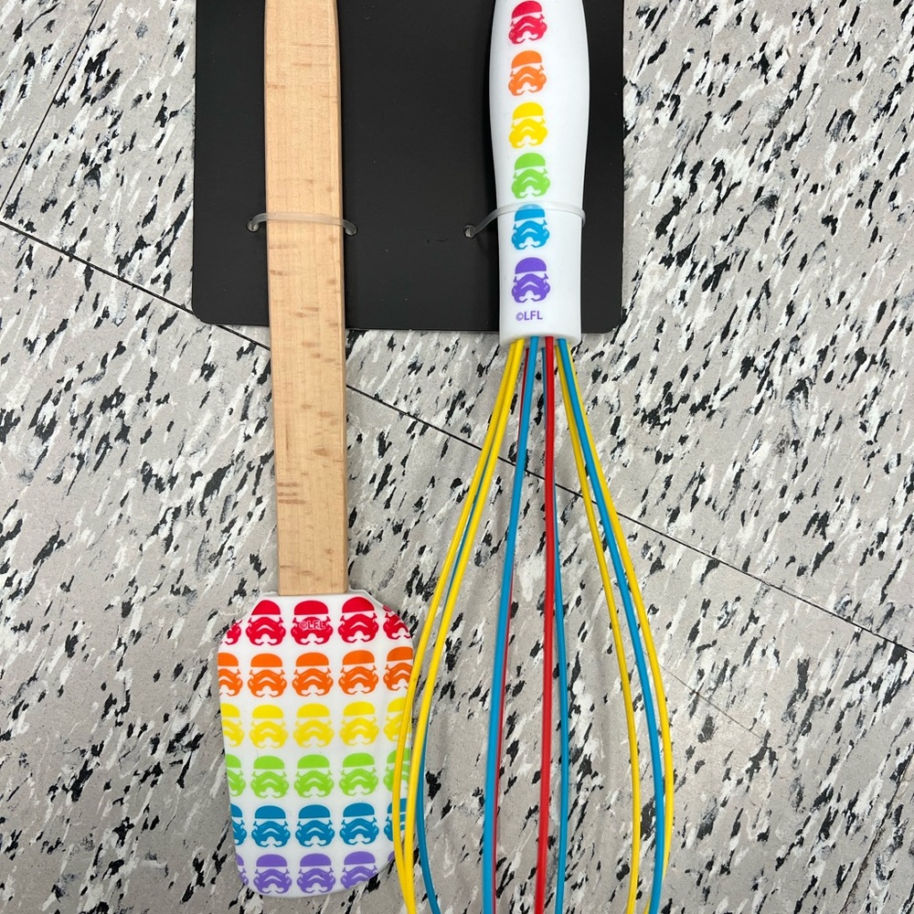 Star Wars whisk and spatula set